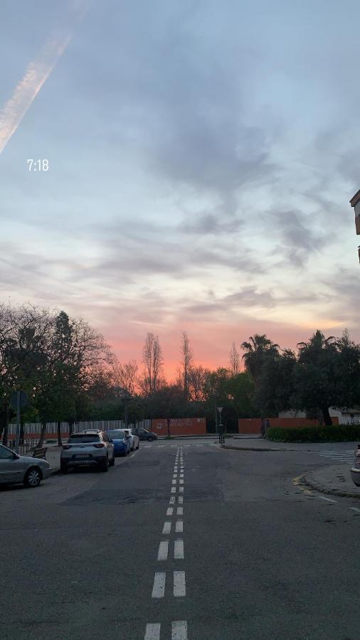ホテル Habitacion Privada En Piso Compartido バレンシア エクステリア 写真